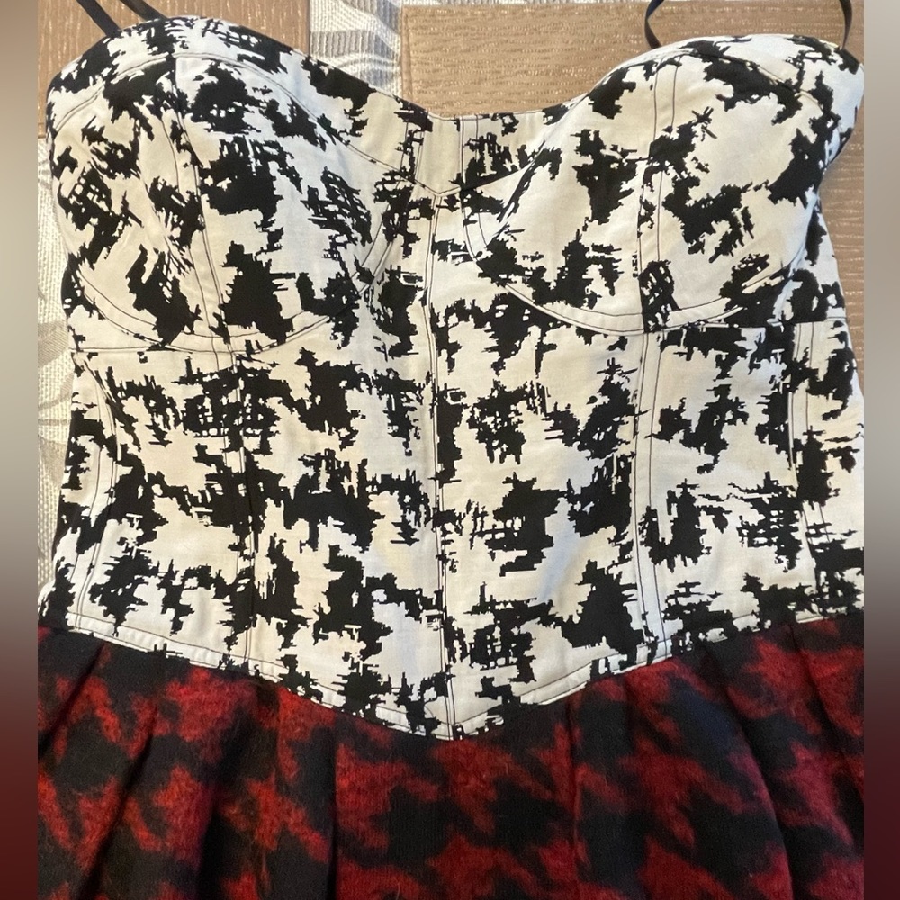 2brych Size 12 Fun, Punk Mixed Pattern Bustier To… - image 4